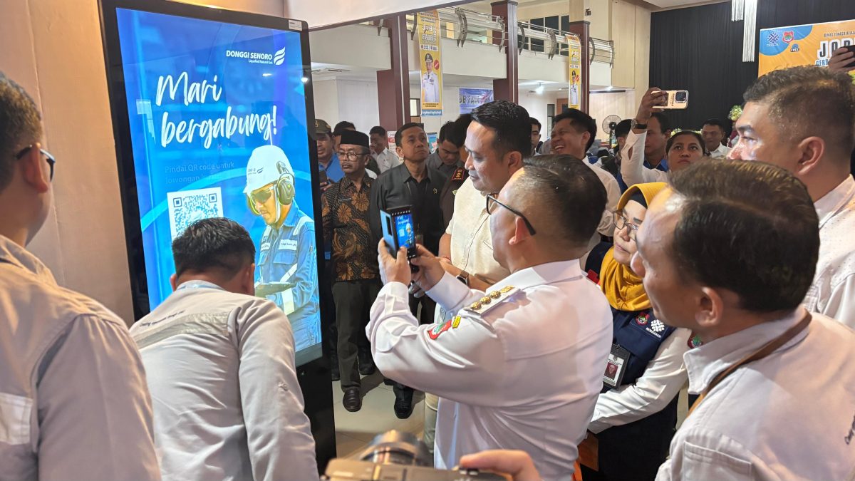 DSLNG Ramaikan Pameran Bursa Kerja Banggai 2025