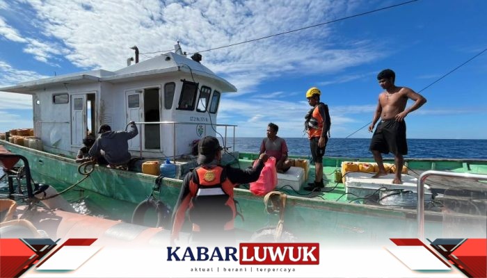 Tim SAR Gabungan Evakuasi 4 Korban Long Boat Mati Mesin di Perairan Banggai Laut