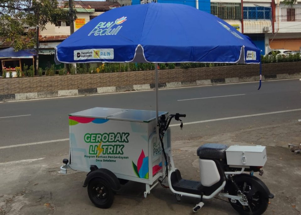 PLN Dorong Perekonomian Masyarakat Morowali Utara Melalui Program Desa Berdaya Beteleme