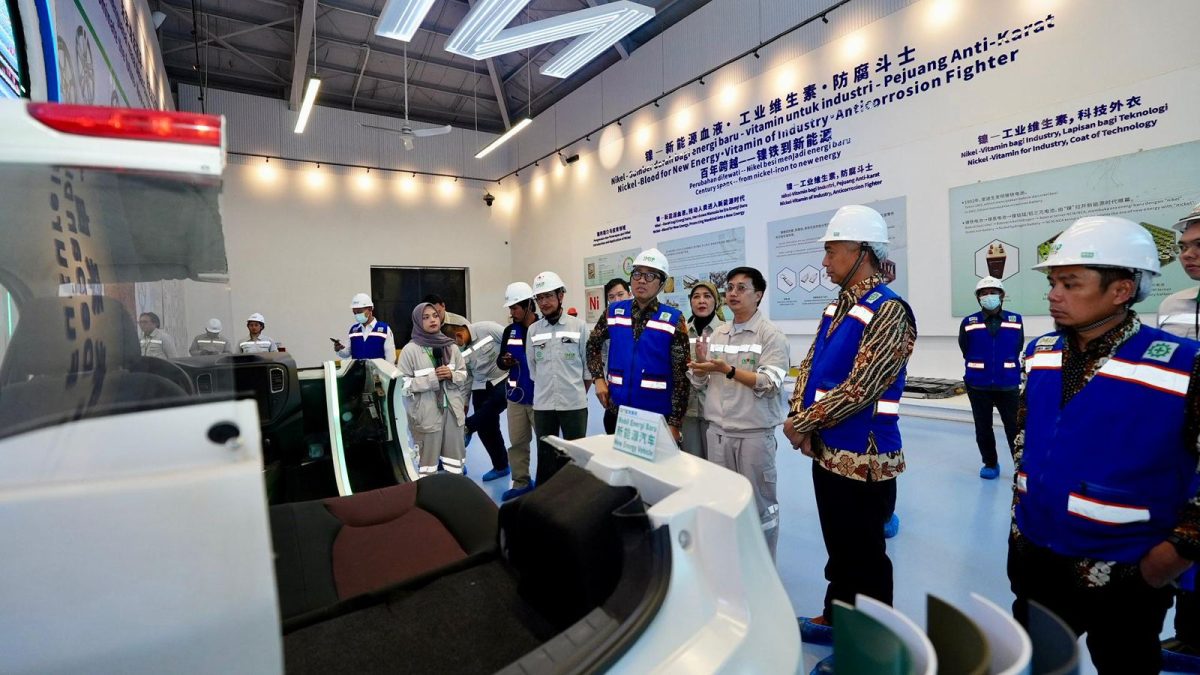 Wamenperin Ajak IMIP Dukung Pengembangan Sentra IKM