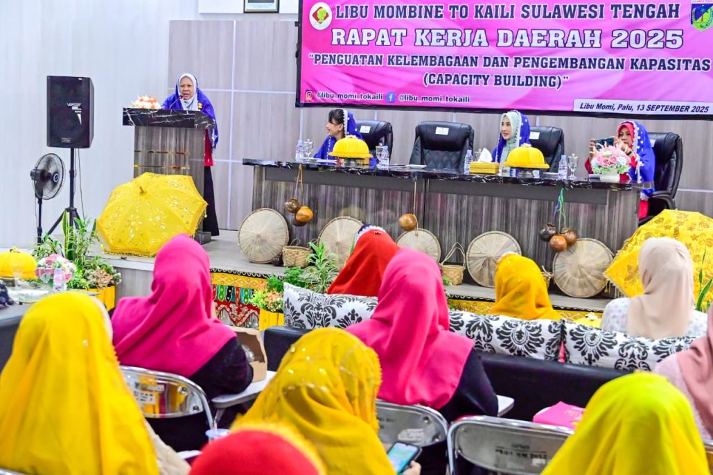 Wagub Sulteng Kukuhkan Pengurus Libu Mombine To Kaili, Dorong Perempuan Jadi Penggerak Pelestarian Budaya