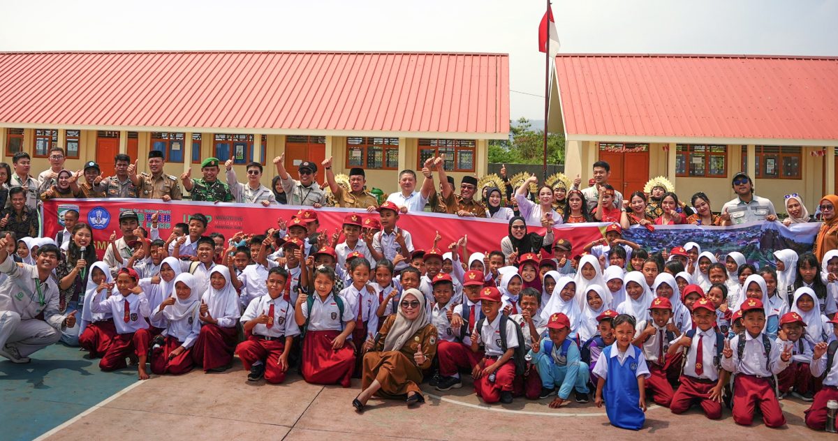 CSR IMIP dan PT QMB Serahkan Bantuan Infrastruktur di Bahodopi