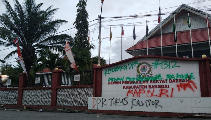 DPRD Banggai Digugat: Rakyat Tunggu Keberpihakan atau Sekadar Lindungi Kepentingan Pejabat?