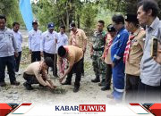 DSLNG dan Pramuka Kwarran Kintom Tanam 500 Bibit Pohon di Babang Buyangge