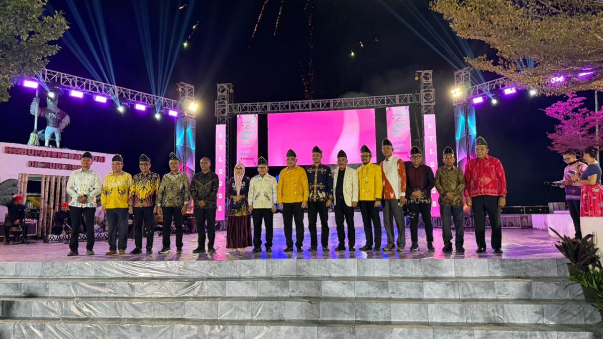 Hadiri Festival Teluk Lalong 2025, Andhika Amir Apresiasi Pemda Banggai