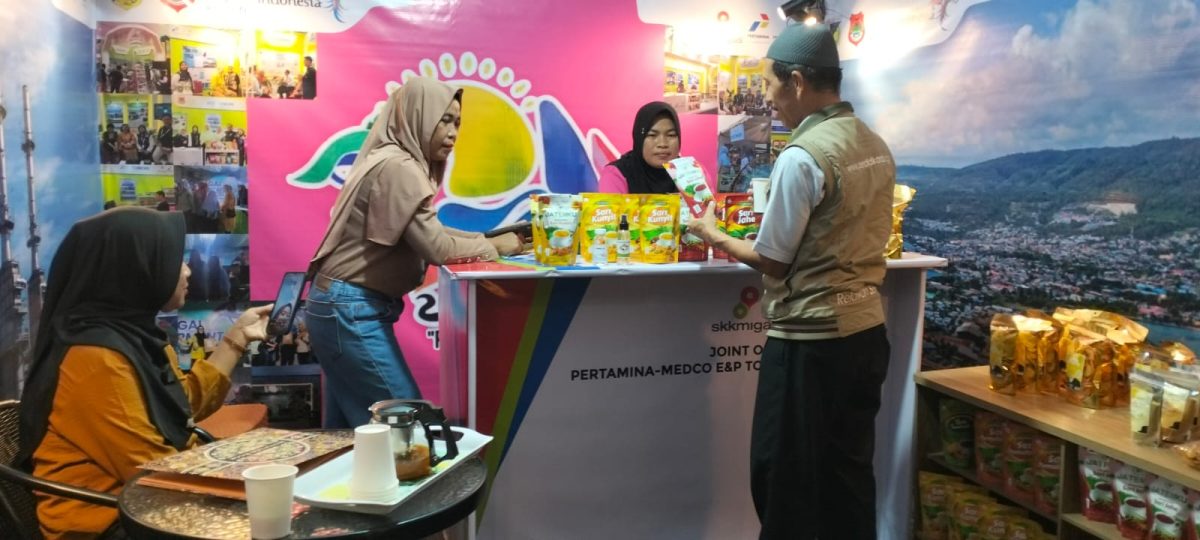 JOB Tomori Bina Kalisbatan, Emak-Emak Batui Bangkitkan Ekonomi Keluarga