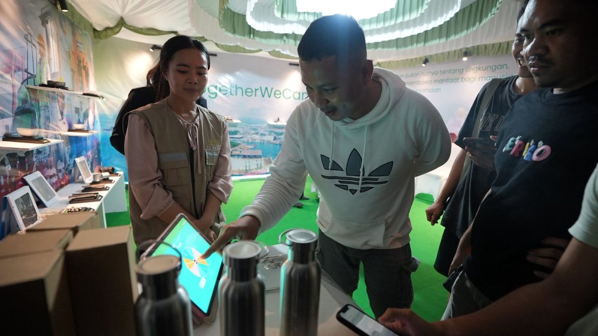 Pengunjung Serbu "Games Spin The Wheel" dan Job Fair IMIP