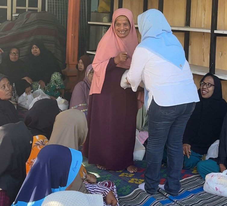 PT. KLS Kembali Berbagi di Kecamatan Toili, Sulianti Murad Berharap Silaturahmi Tetap Terjaha