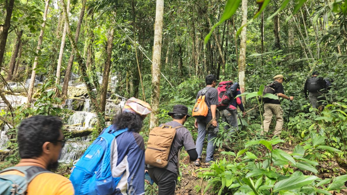 Lestarikan Sumber Daya Air, DSLNG bersama National Geographic dan Iguana Tompotika Gelar Ekspedisi Air Untuk Masa Depan