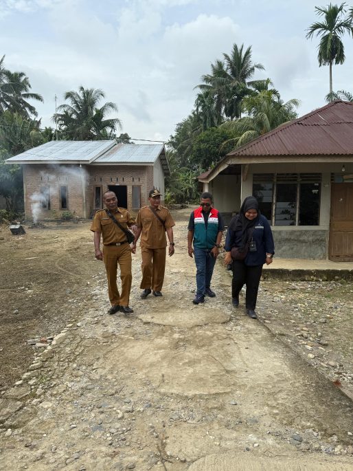 JOB Tomori - SKK Migas Salurkan Bantuan Kemanusiaan Bagi Korban Banjir dan Longsor di Sumut
