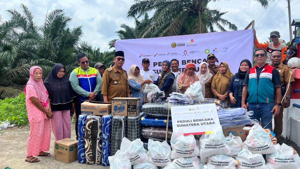 JOB Tomori - SKK Migas Salurkan Bantuan Kemanusiaan Bagi Korban Banjir dan Longsor di Sumut