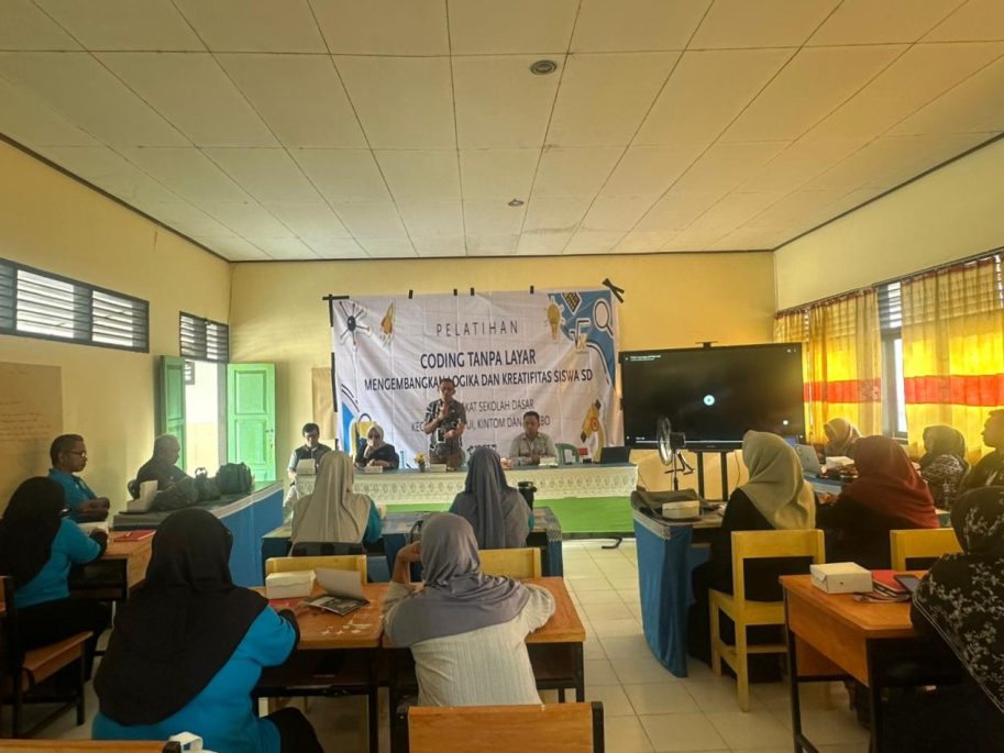 Tingkatkan Kapasitas Guru di Banggai, DSLNG Gelar Pelatihan AI, Coding Unplugged, dan Growth Mindset