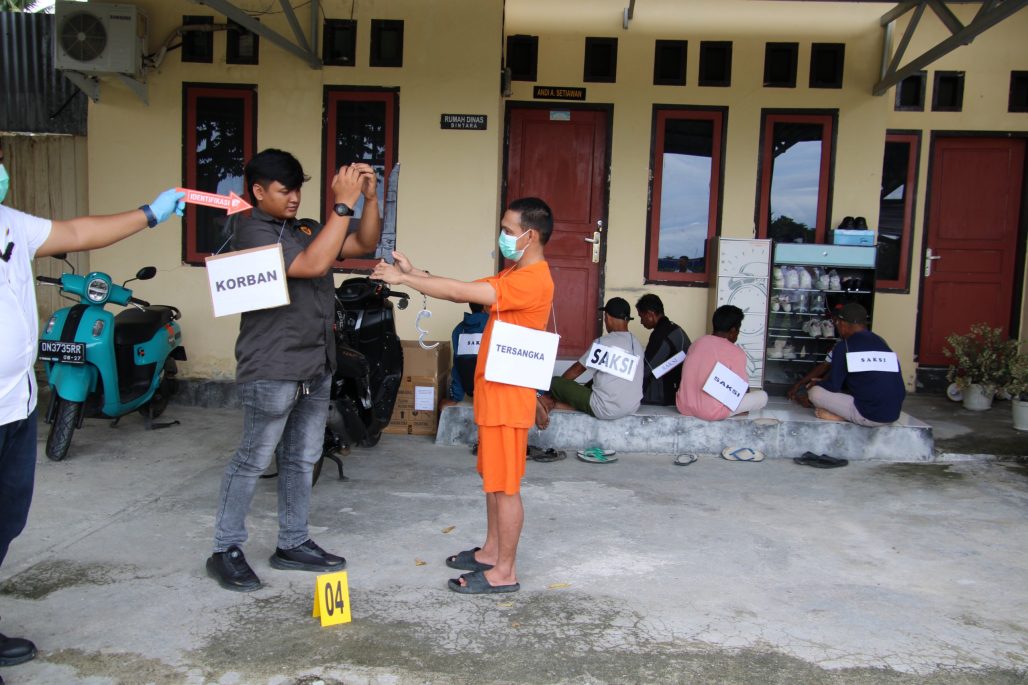 Polres Banggai Gelar Rekonstruksi Pembunuhan Sadis 2 Warga Lobu