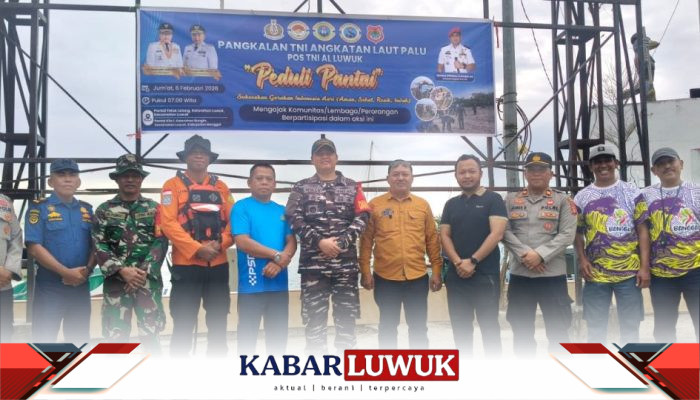 Melaksanakan Arahan Presiden RI, Lanal Palu Bersama Posal Jajaran Laksanakan Aksi Bersih Pantai