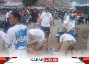 Peringati HUT ke-18 Gerindra, DPC Gerindra Banggai Gelar Baksos Bersih-bersih Pasar Simpong