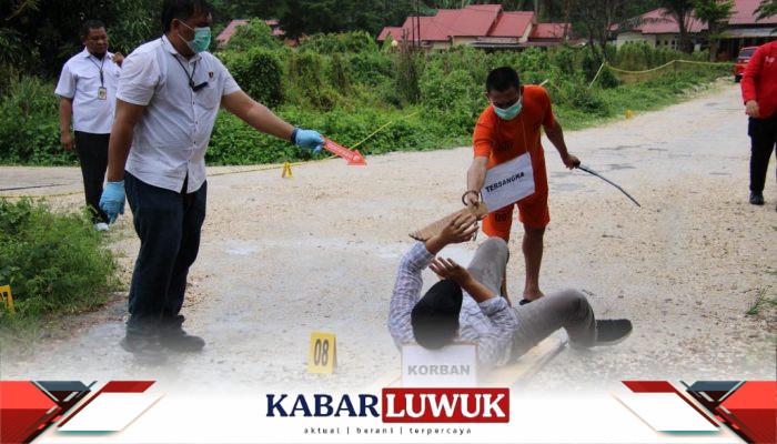 Polisi Gelar Rekonstruksi Pembunuhan Sadis Dua Warga Lobu Banggai