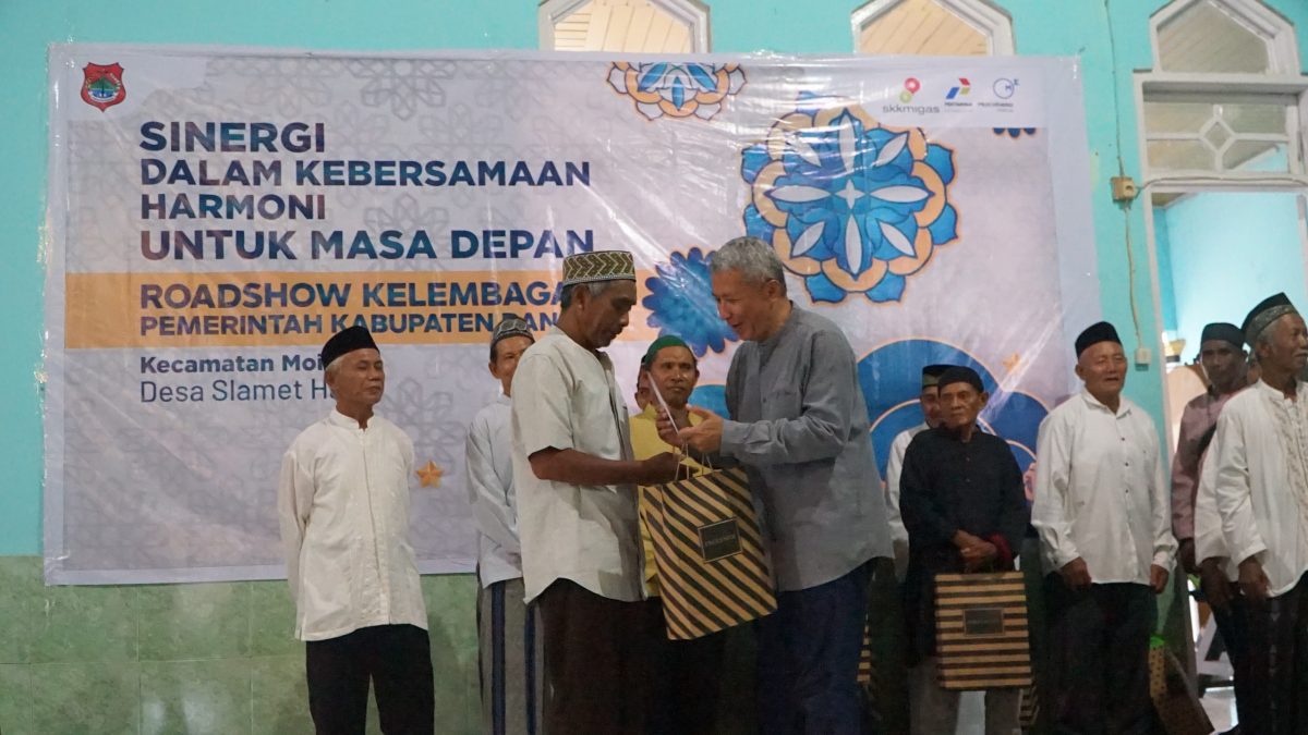 Roadshow Kelembagaan Pemkab Banggai, SKK Migas dan JOB Tomori Digelar di Moilong, Santuni 160 Anak Yatim