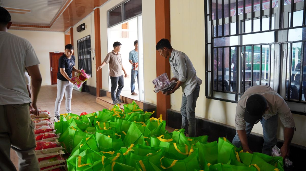 Tebar Berkah Ramadan, IMIP Salurkan 1.229 Paket Sembako