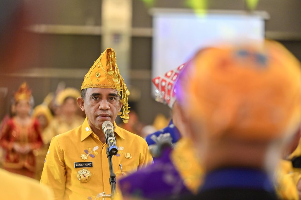 Gubernur Anwar Hafid Kukuhkan FKPA, Tekankan nilai spiritual dan kearifan lokal