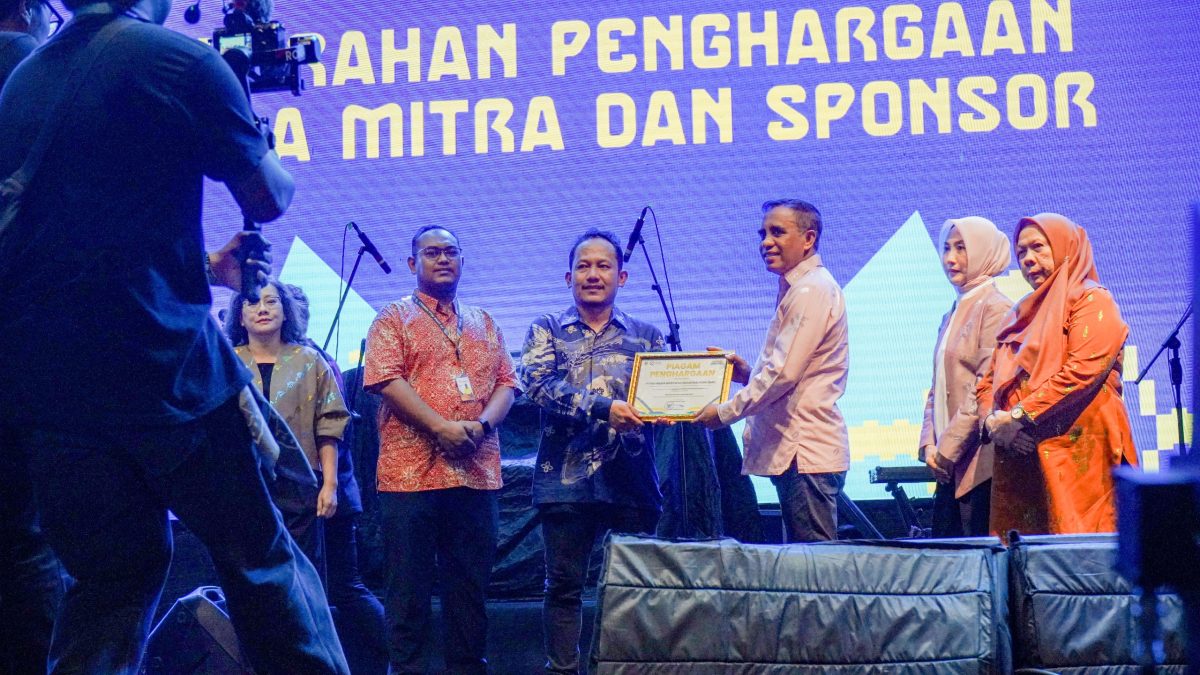 Perkenalkan Inovasi Industri Hilir, IMIP Semarakkan HUT ke-62 Sulteng