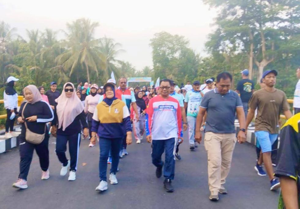 JOB Tomori Dukung Penuh Kegiatan Jalan Santai dan Pemeriksaan Kesehatan Forkades Moilong