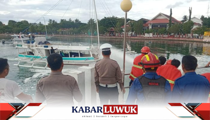 KM Tokitoki 01 Terbakar di Teluk Lalong Luwuk