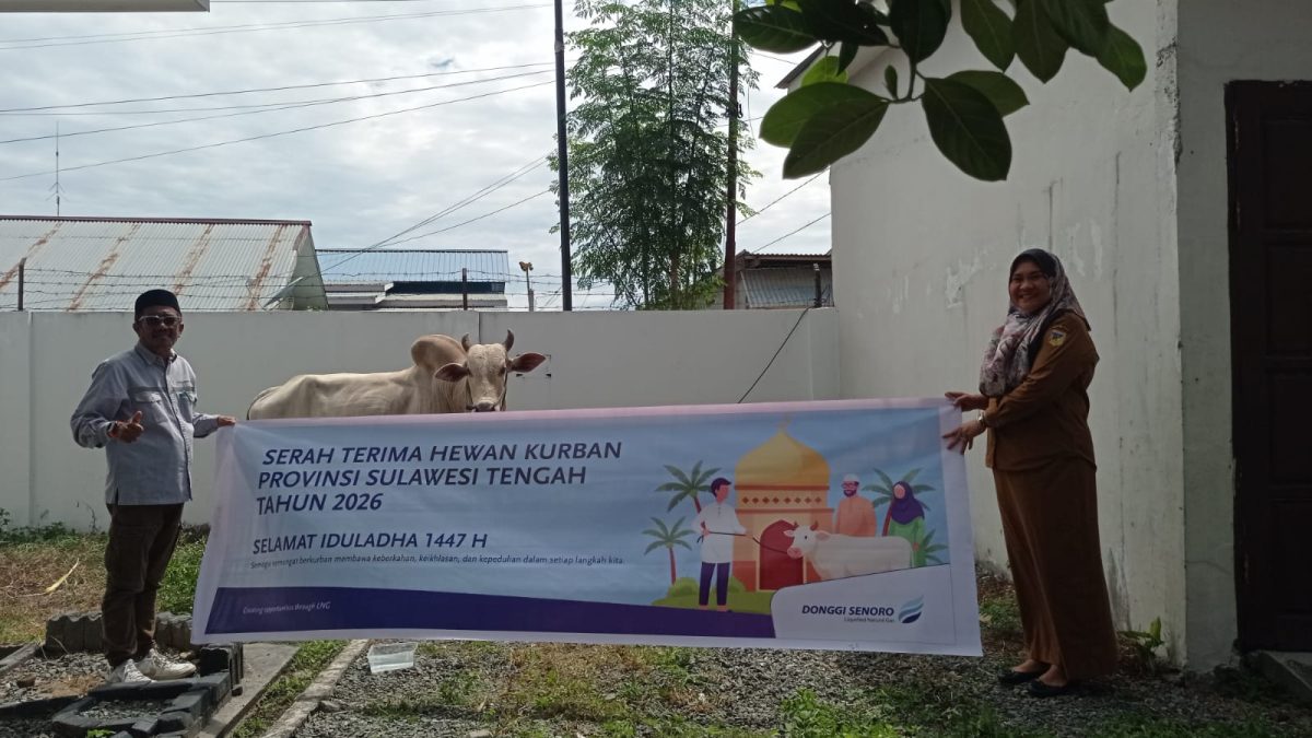 Momentum Iduladha, DSLNG Serahkan 21 Hewan Kurban di Banggai, Palu, dan Jakarta