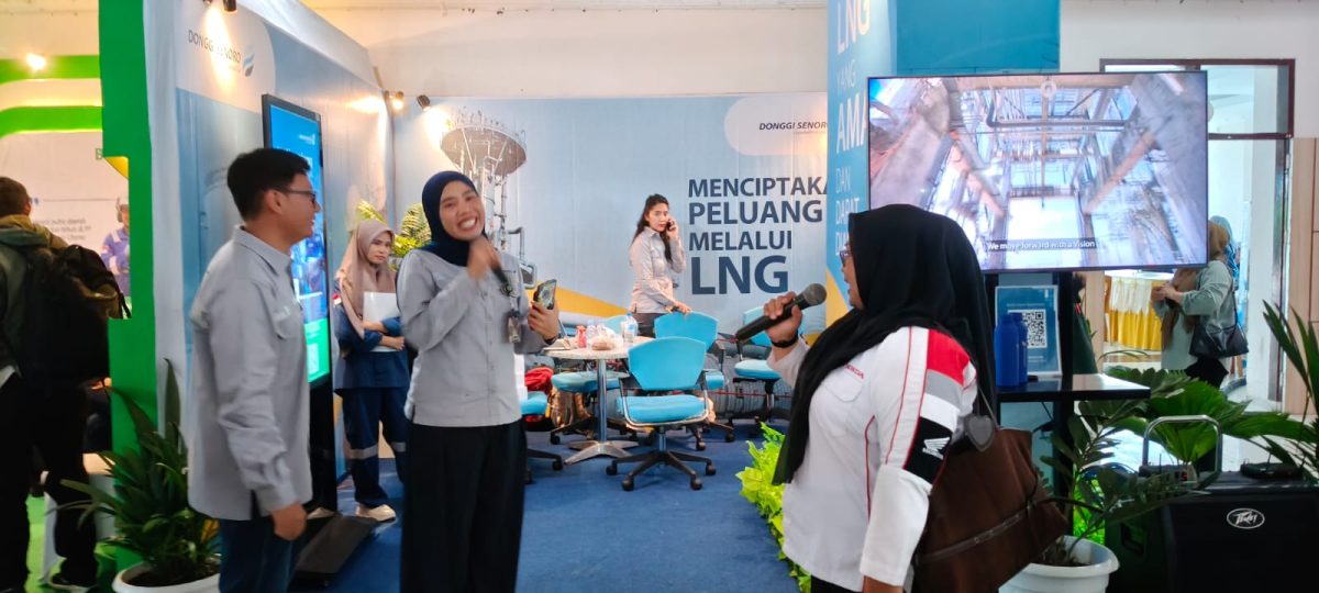 DSLNG Buka Beragam Lowongan Kerja di Job Fair Banggai 2026, Wabup Furqanuddin Tinjau Langsung Stan Perusahaan