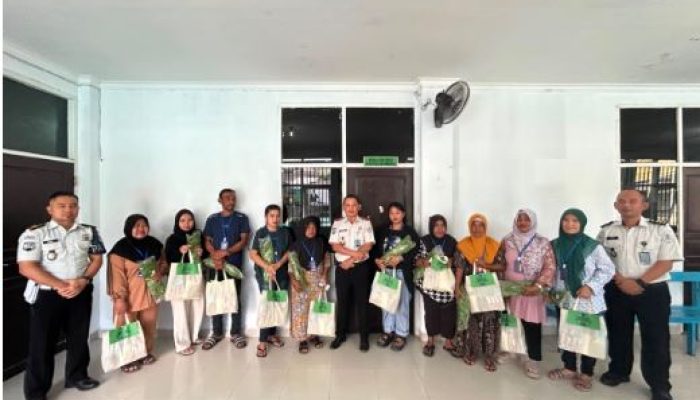 Dari Balik Jeruji untuk Sesama, Lapas Luwuk Bagikan Sayuran Hasil Panen Sendiri