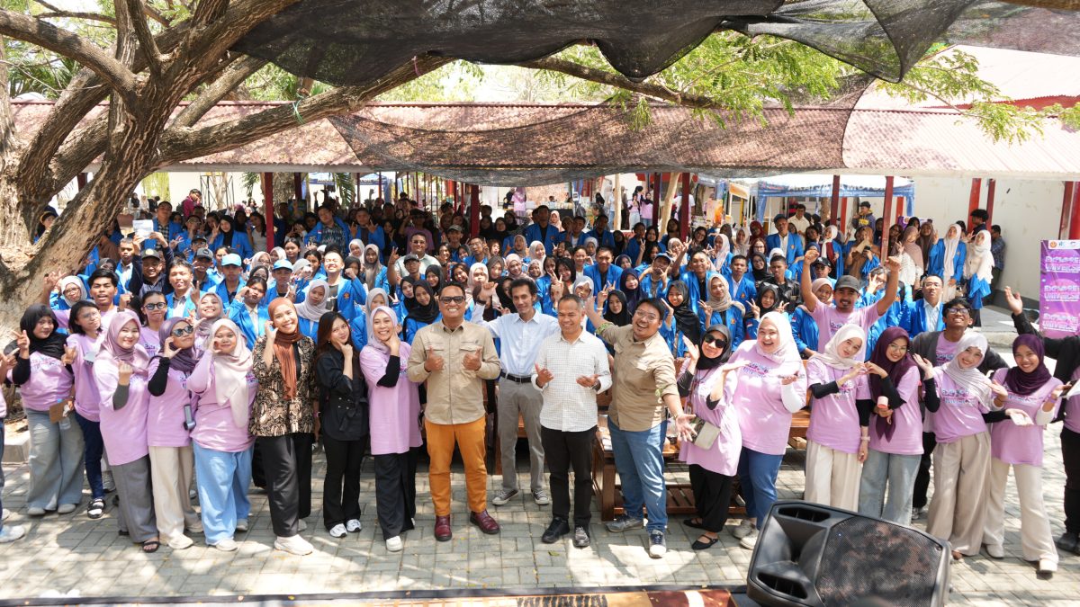 DSLNG Goes to Campus Hadir di COMIC 5 Untad, Perkuat Sinergi Industri dan Kampus