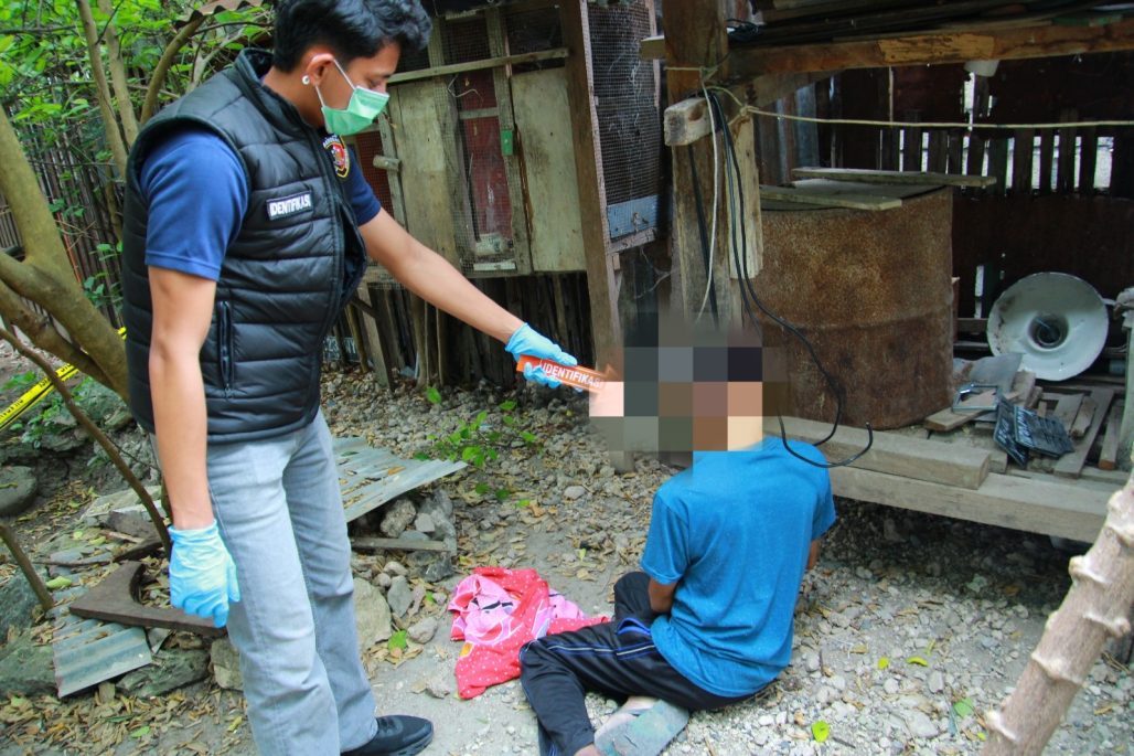 Warga Hanga-hanga Permai Ditemukan Tewas Gantung Diri di Belakang Rumah
