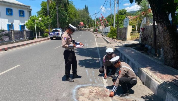 Pelajar Ngebut Tanpa Helm di Luwuk Tewas Usai Tabrak Ambulance Parkir