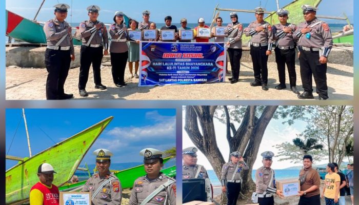 Satlantas Polresta Banggai Bagikan Sembako di Hari Lalu Lintas ke-71