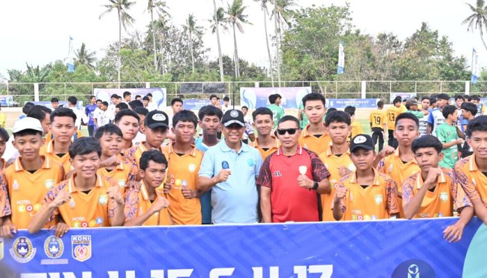 Gubernur Anwar Hafid Cari ‘The Next Witan’ dari Piala Soeratin