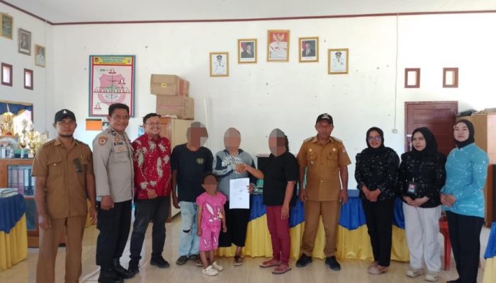 Redam Konflik Antar Warga Soal Dana PKH, Bhabinkamtibmas Luwuk Timur Lakukan Problem Solving