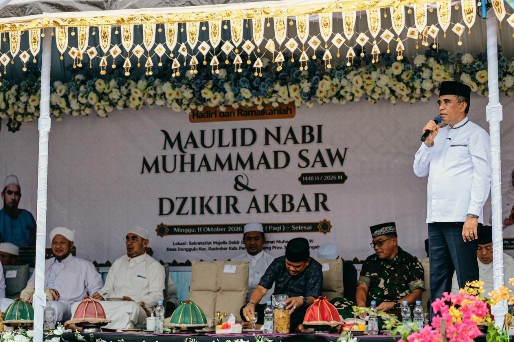 Kabut Asap Selimuti Sulteng, Gubernur Anwar Hafid Imbau Warga Pakai Masker