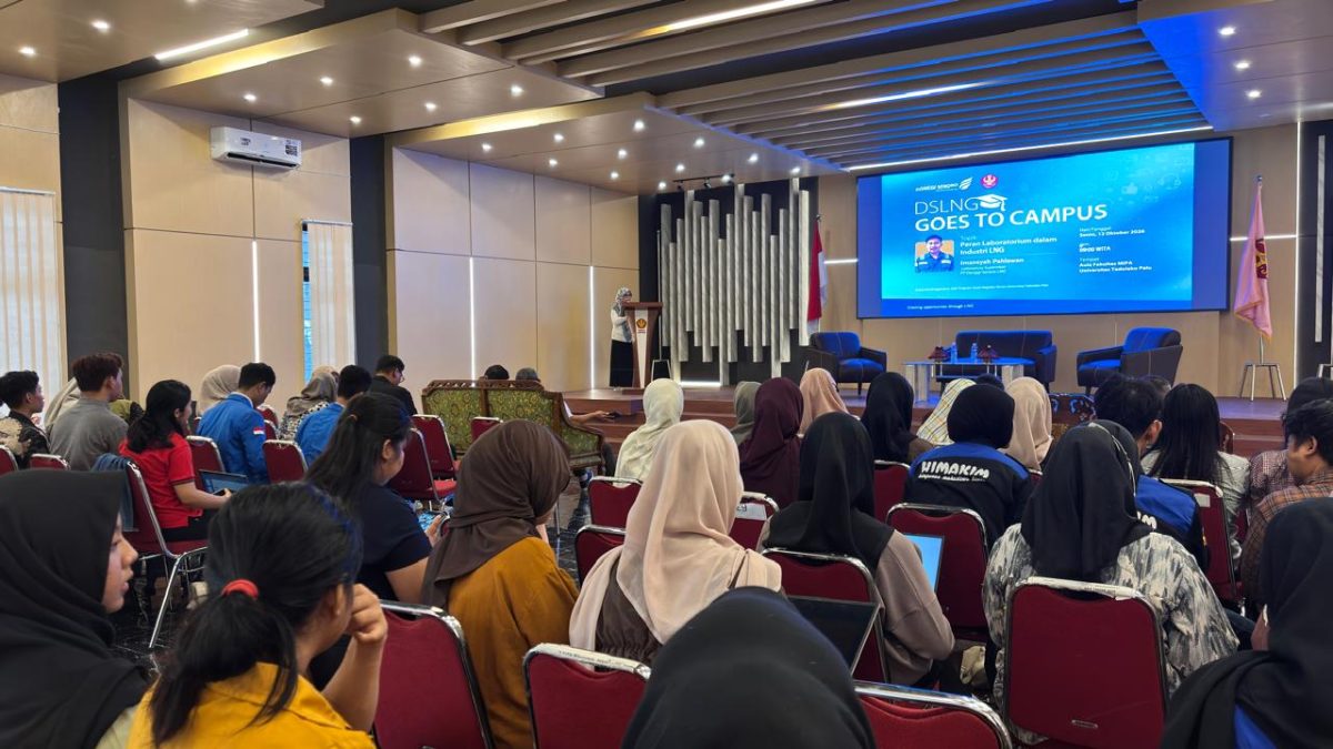 DSLNG Goes to Campus, Ratusan Mahasiswa Untad Pelajari Peran Strategis Laboratorium dalam Industri LNG