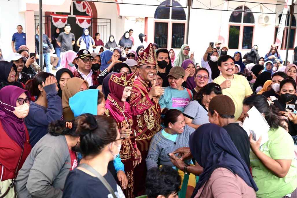 Berani Berbagi, Anwar Hafid Salurkan 5.000 Paket Sembako untuk Warga Morowali Utara